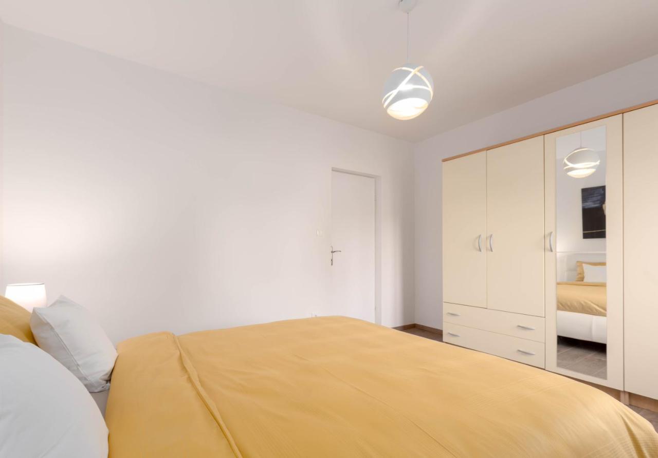 Newly Renovated Holiday Apartment Sirius Poreč Exterior foto
